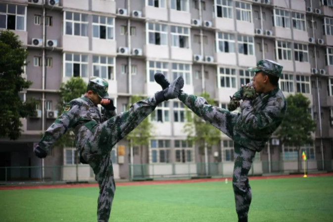 ����ѵ��