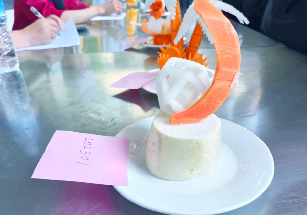 �в����רҵ